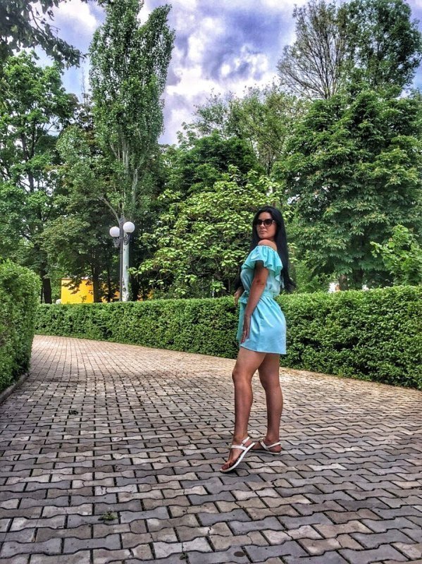 Яся проститутка Питера у метро Горьковская проститутки стоять