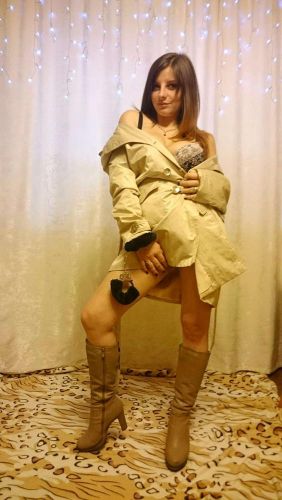 Вика проститутка интим салон СПб у метро Проспект Большевиков недорогие проститутки спб салон